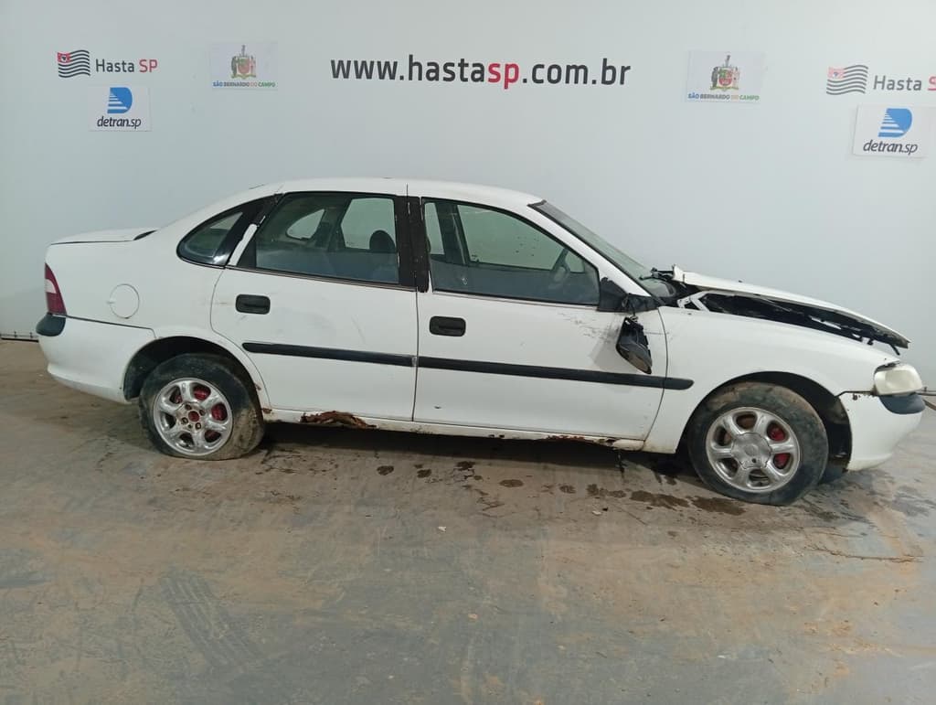 Chevrolet Vectra GL 1998, branca