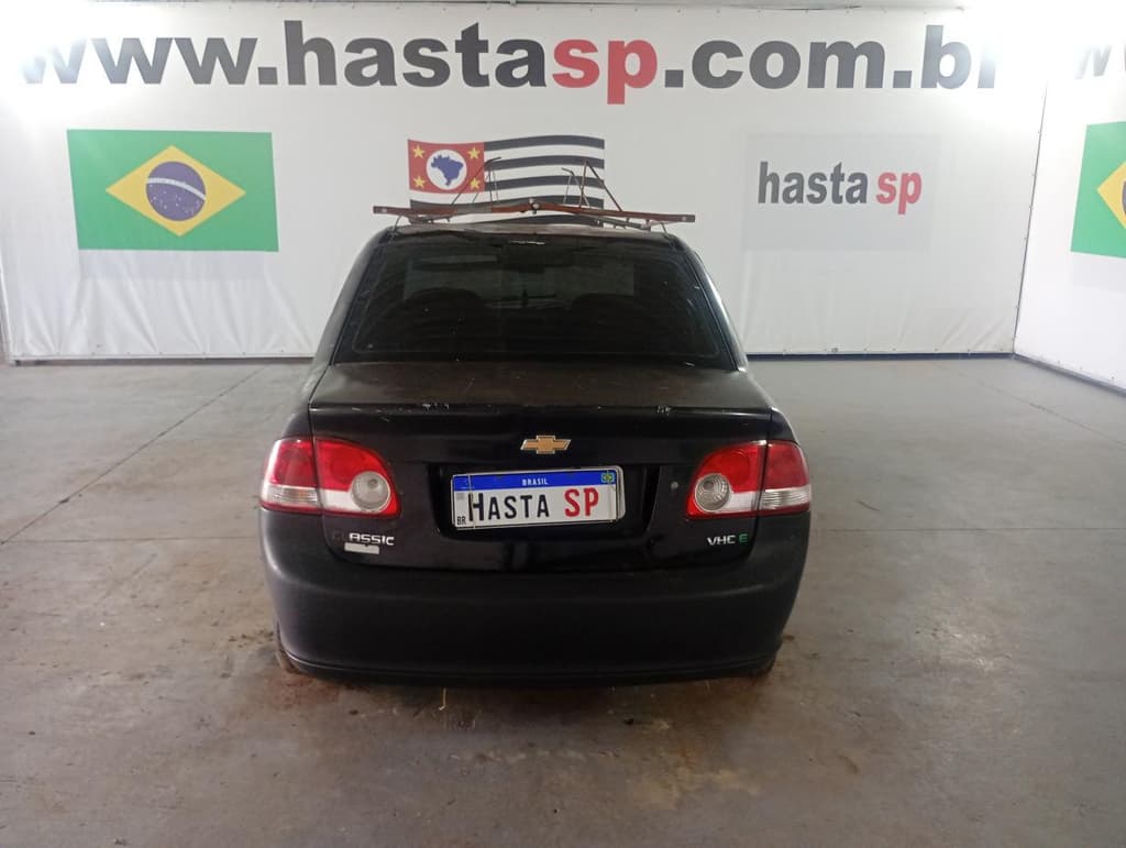Chevrolet Classic LS 2011 — foto 1