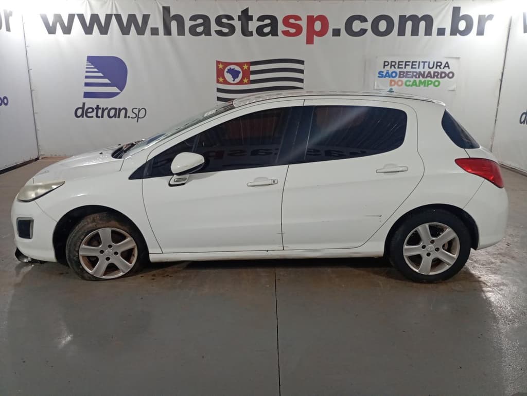 Peugeot 308 Active 2014 — foto 3