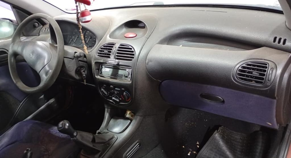 Peugeot Peugeot 206 Soleil 2000 — foto 1