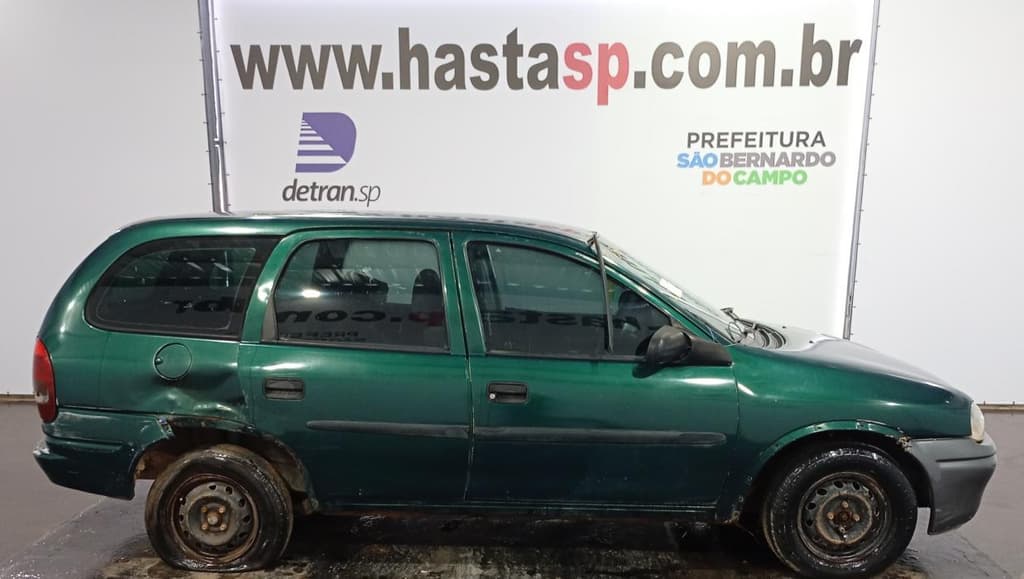 Chevrolet Corsa Super W 1999, verde