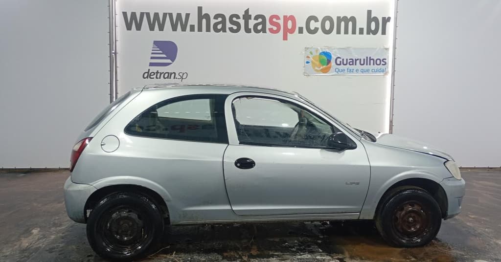 Chevrolet Celta 2P Life 2007, prata
