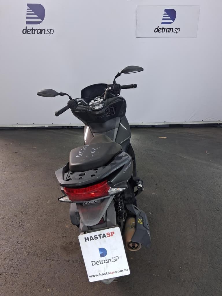 Honda PCX 150 2016 — foto 3