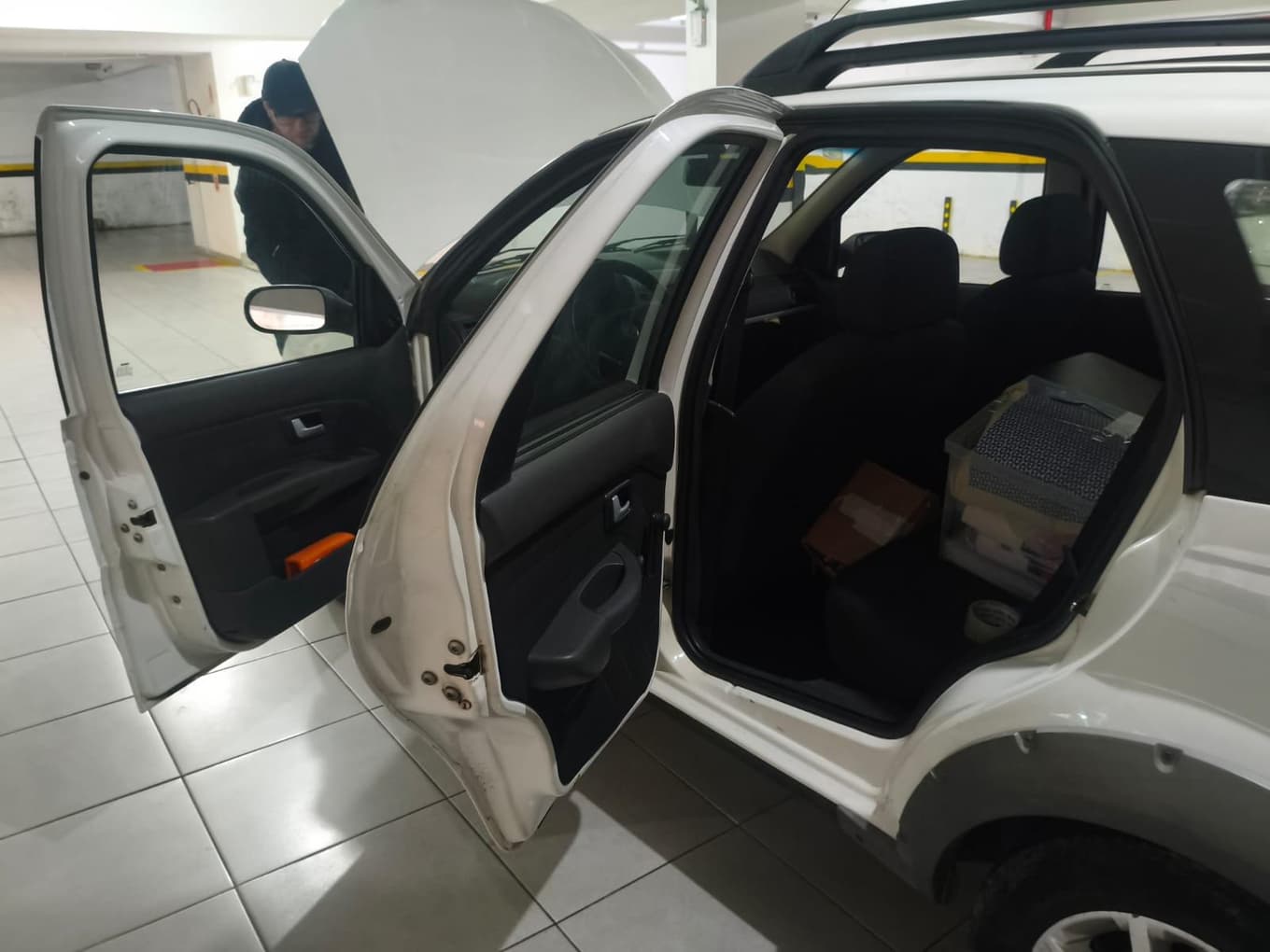 Fiat Palio Week Trekking 1.8 Flex - Ano Modelo 2010 — foto 6