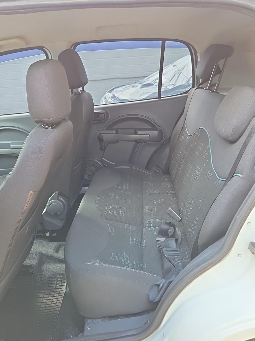 Fiat UNO Economy de 2014 — foto 5
