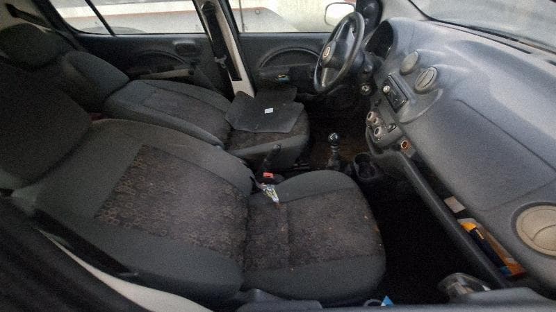 Fiat UNO Vivace 1.0 2011 — foto 9