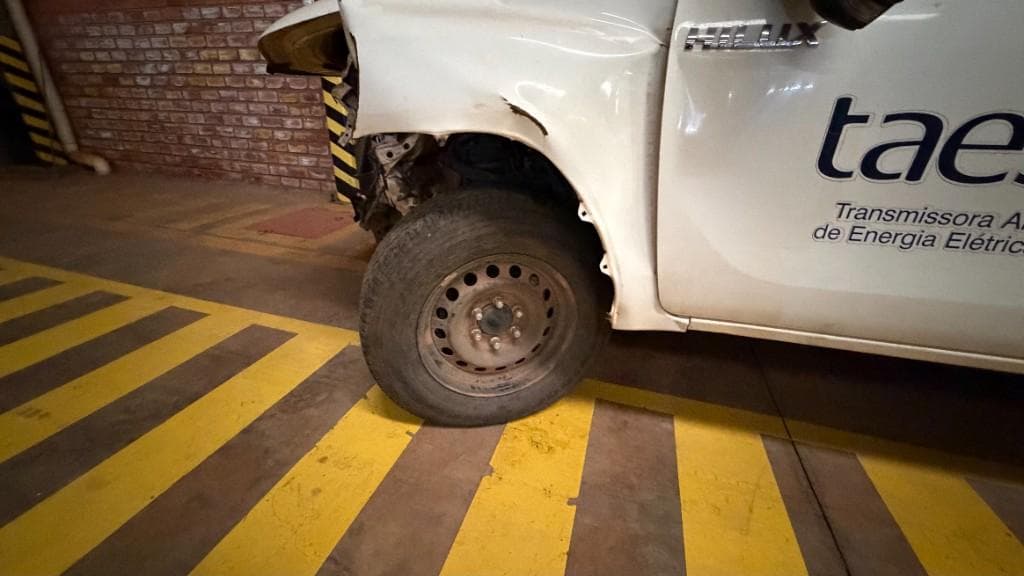 Toyota Hilux Cdsr A4fd (batido), 2022 — foto 5