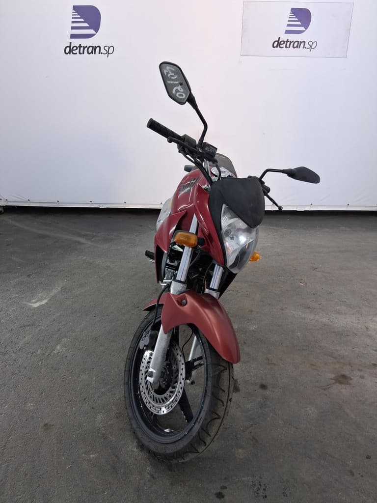 Honda CB 300 R 2013 — foto 3