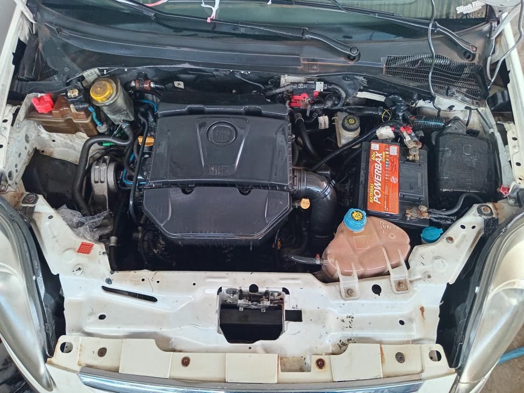 Fiat Punto Sporting 1.8 2014 — foto 2