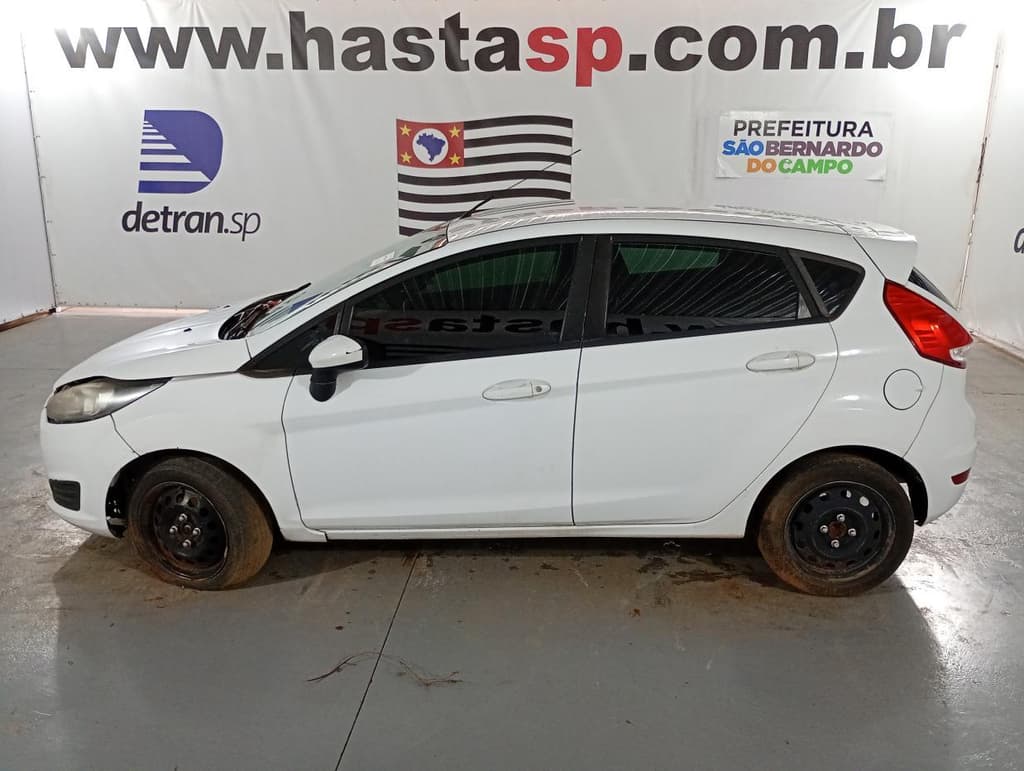 Ford Fiesta HA 1.5l S 2014 — foto 5