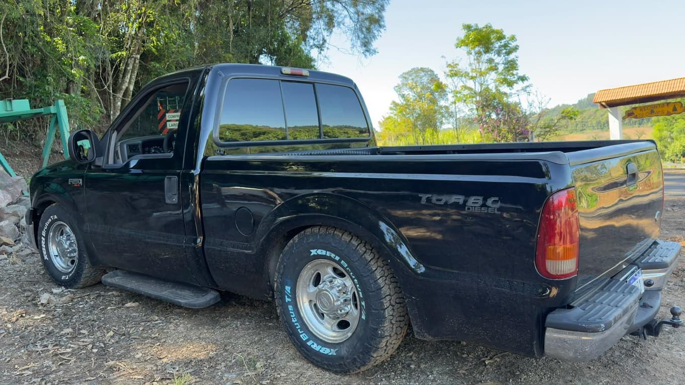 Ford F-250 Xlt L - 2000 — foto 2