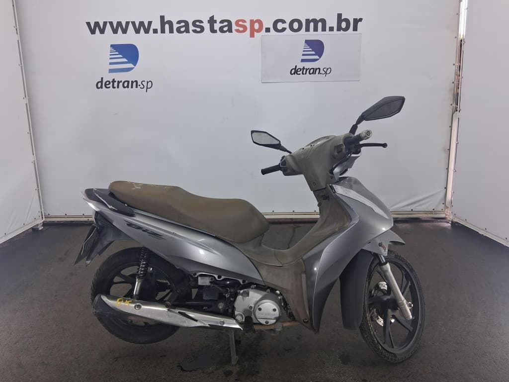 Honda BIZ 125 2019, prata