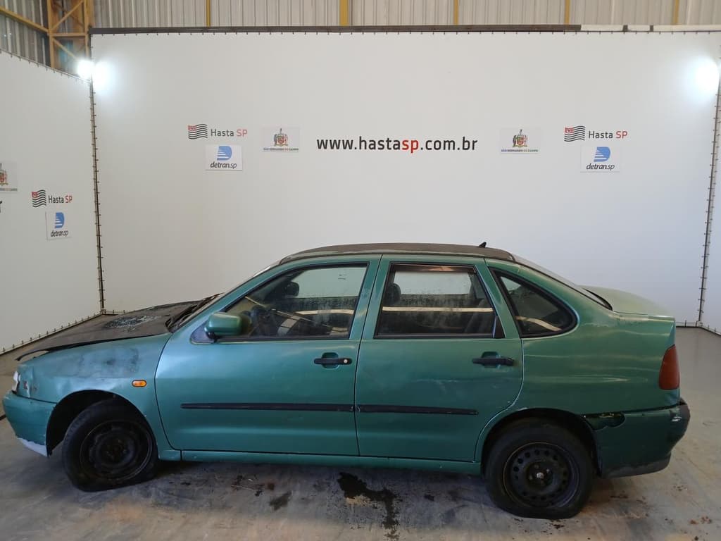 Volkswagen Polo Clas. 1.8 MI 1999, verde
