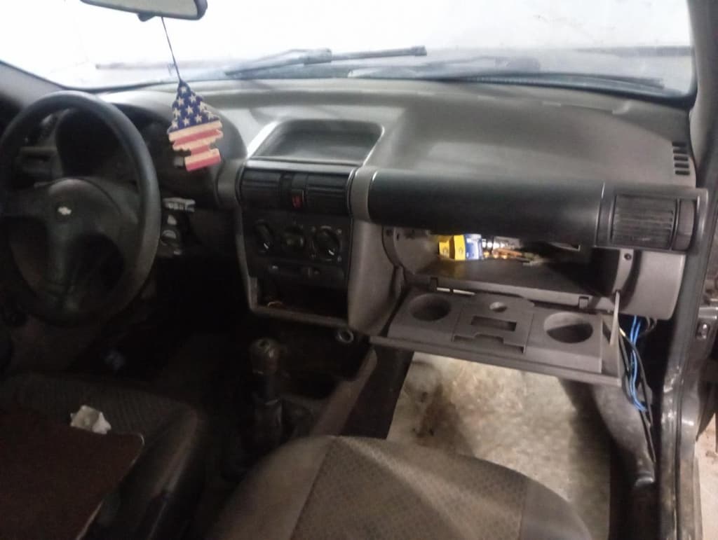Chevrolet Classic LS 2011 — foto 4