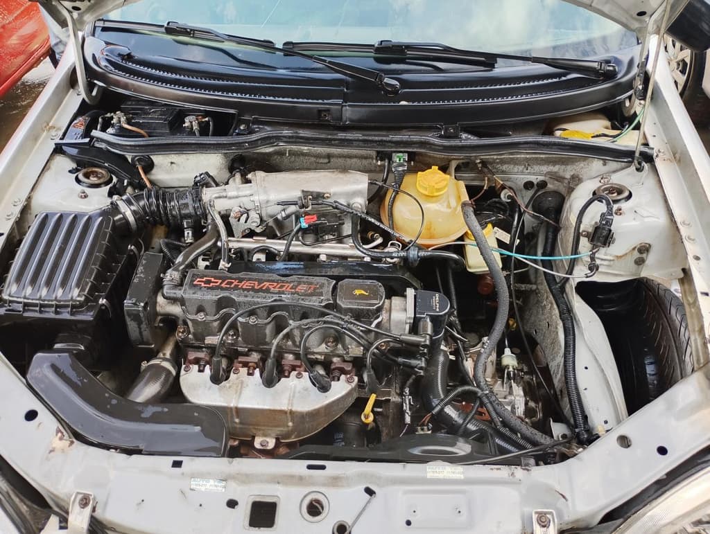 Chevrolet Corsa Milenium 2001 — foto 7