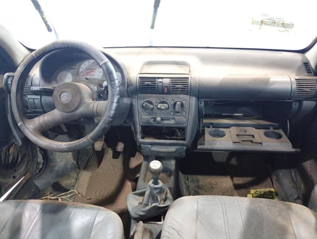 Chevrolet Corsa Milenium 2002 — foto 6