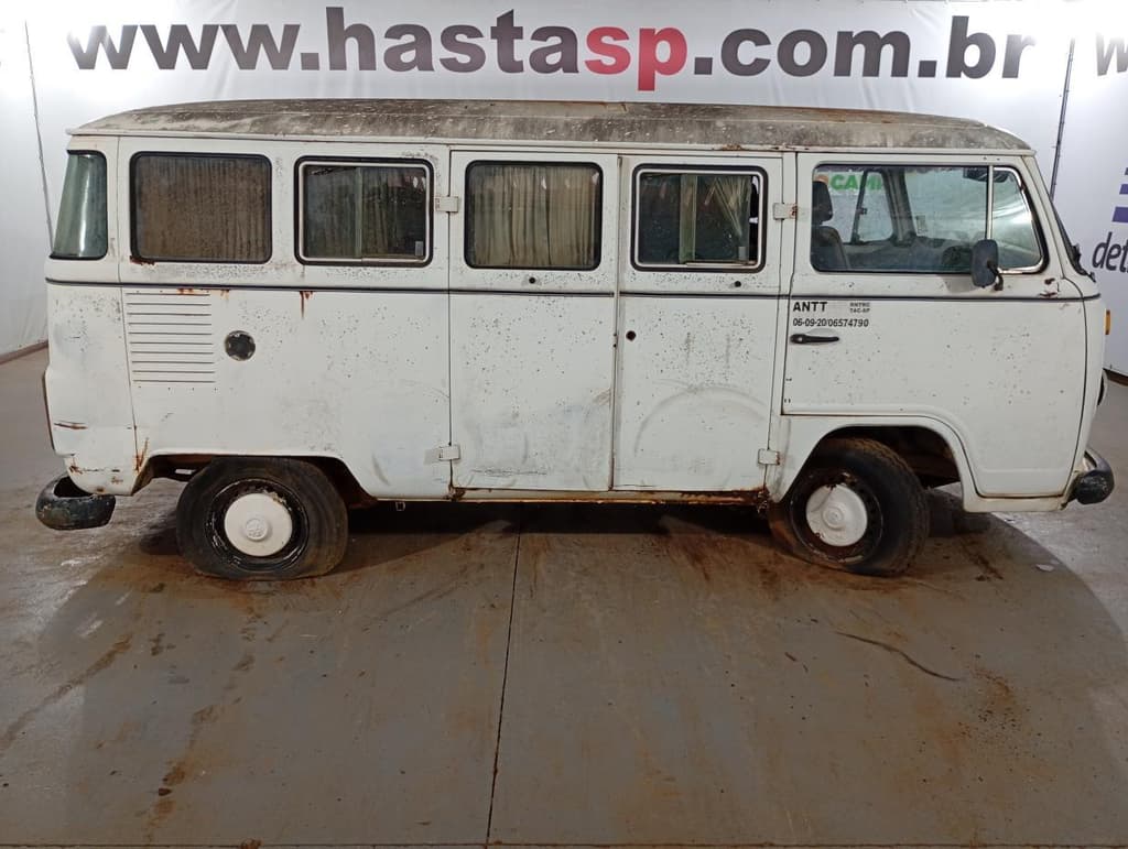 Volkswagen Kombi 1980 — foto 2