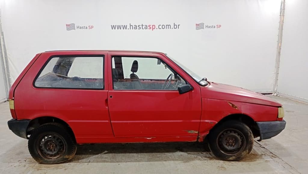 Fiat UNO Mille 1991, vermelha