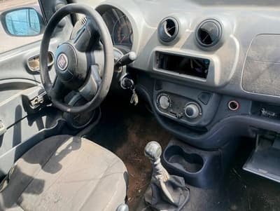 Fiat Uno 2014 — foto 13