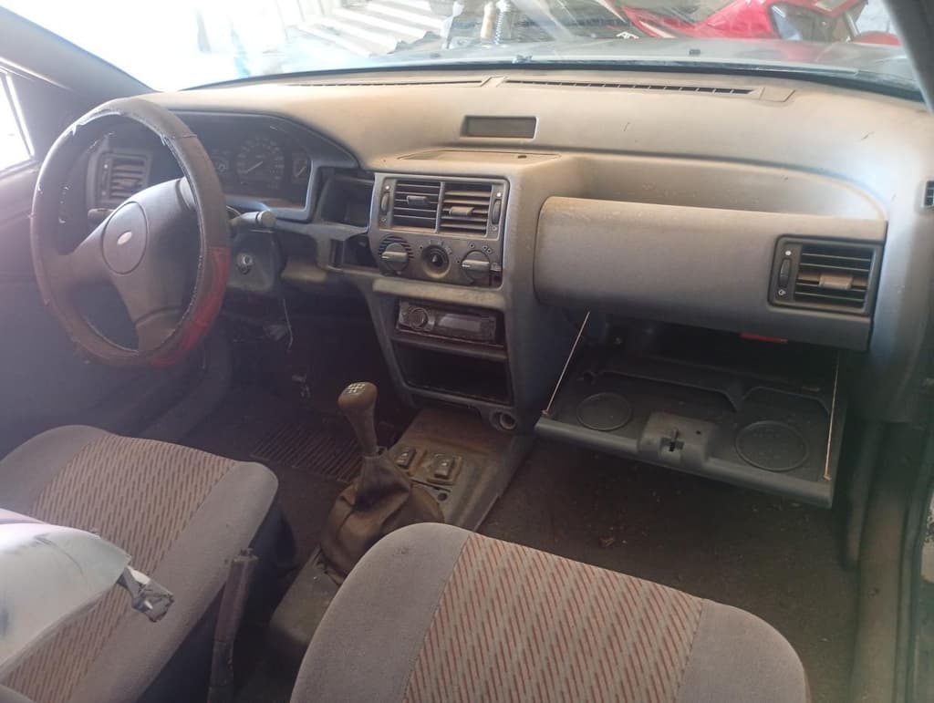 Ford Escort 1.8i L 1994 — foto 5