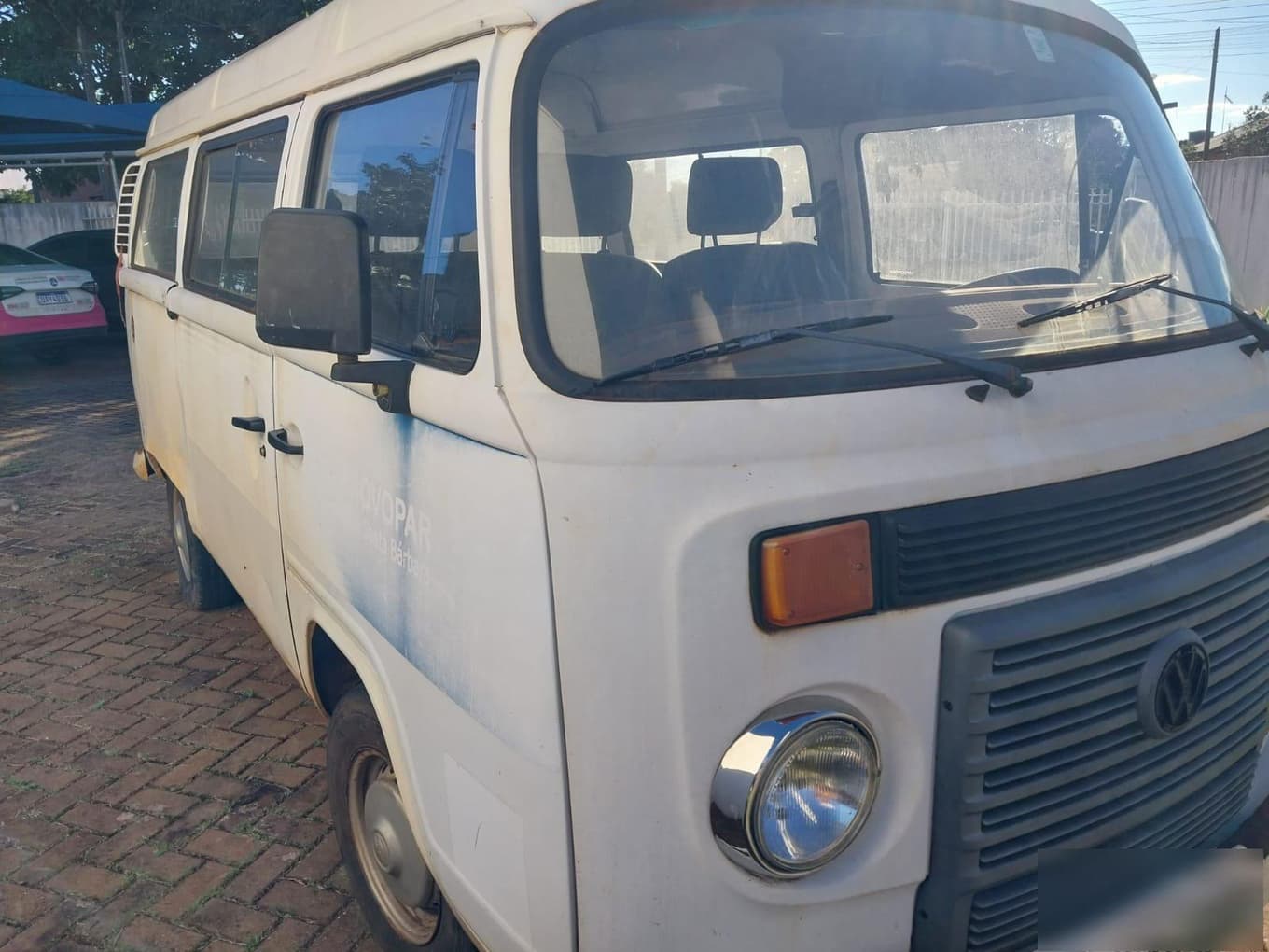 Volkswagen Kombi 1980 — foto 3