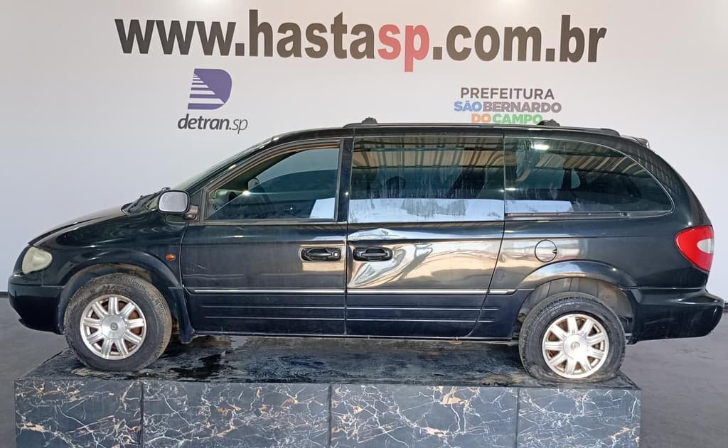 Chrysler Gcaravan LTD 2005 — foto 2