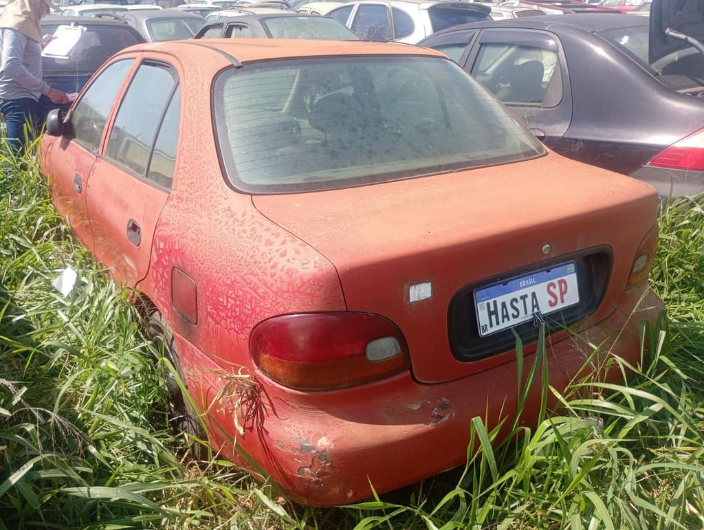 Hyundai Accent LSR 1995, vermelha