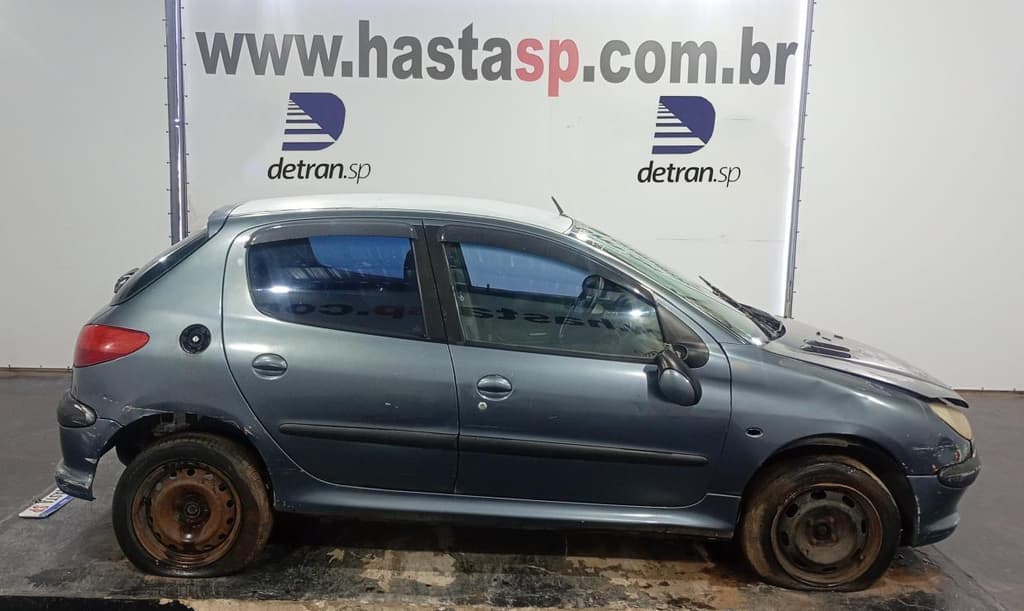 Peugeot 206 14 Presenc 2004 — foto 1