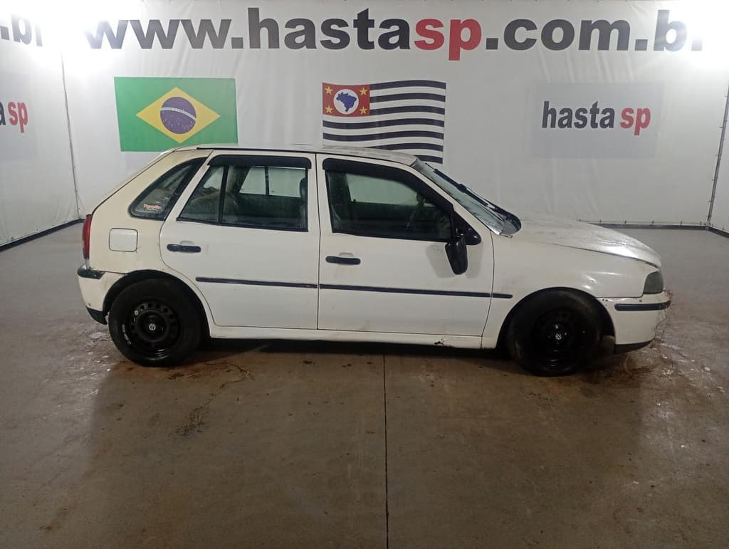 Volkswagen GOL 16V Plus 2001, branca