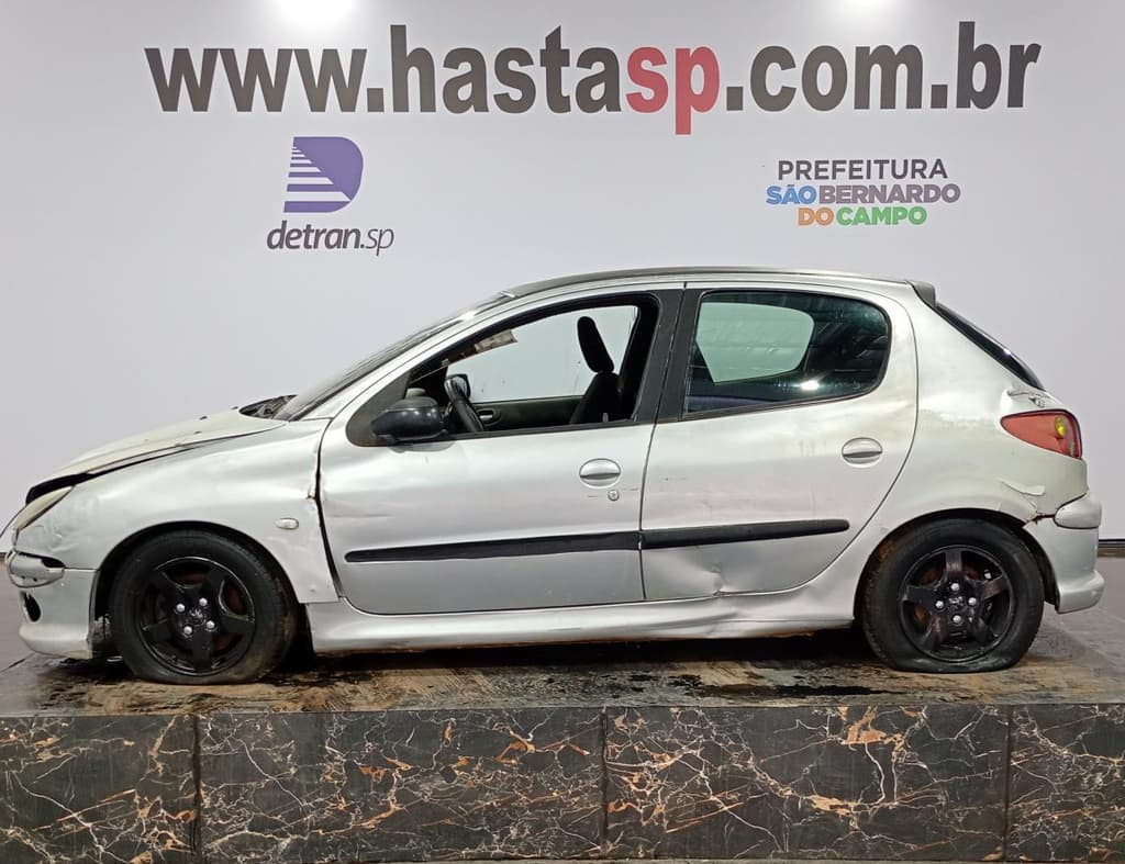 Peugeot 206 16 Feline 2004 — foto 4