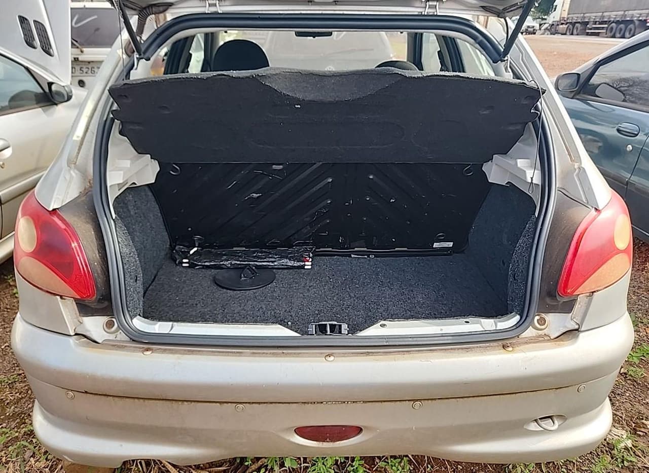 Peugeot 206 14 Presen FX 2008 — foto 7