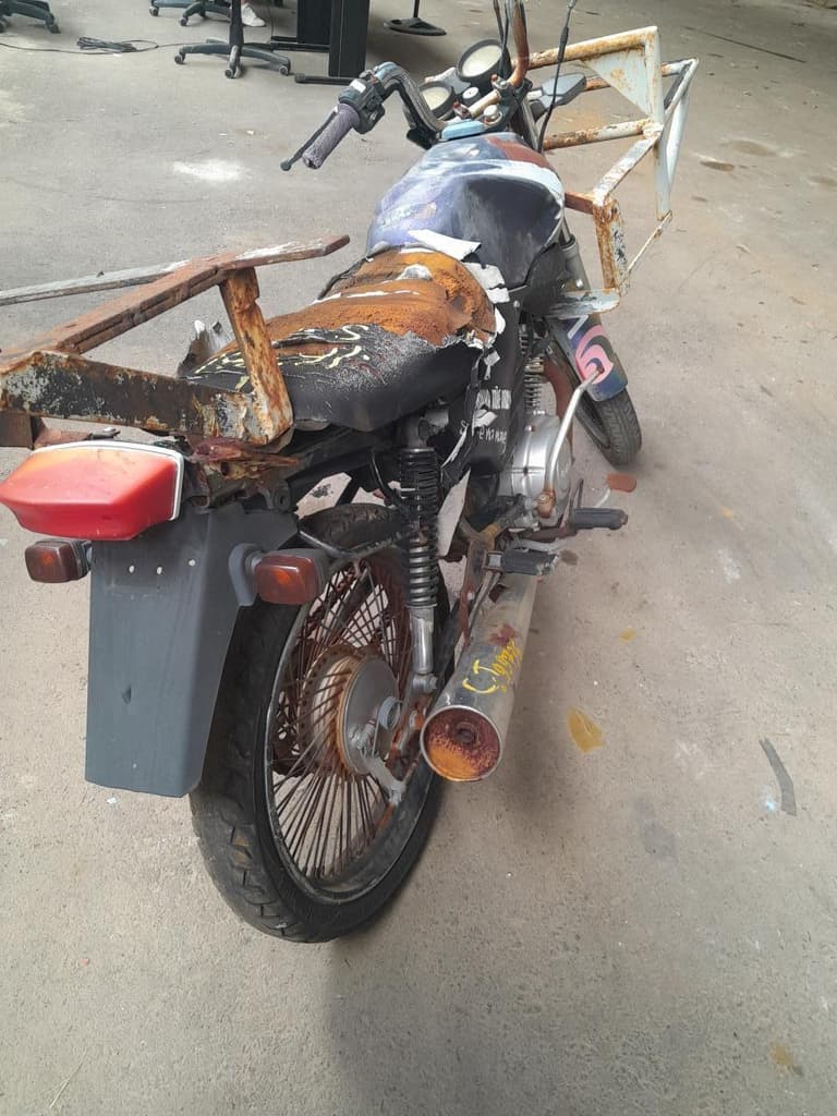 Yamaha YBR 125 2003 — foto 3