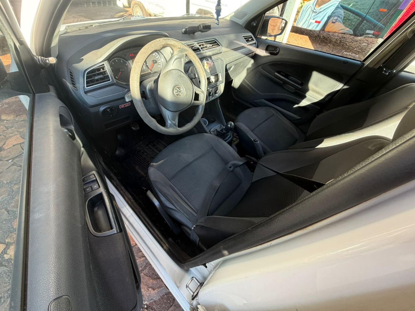 Volkswagen Gol 1.0l Mc4 - 2019 — foto 3