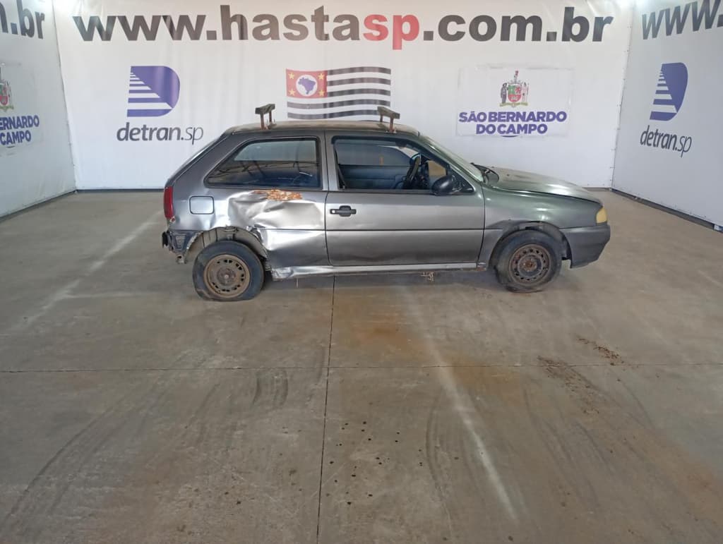 Volkswagen GOL 16V 1999, cinza