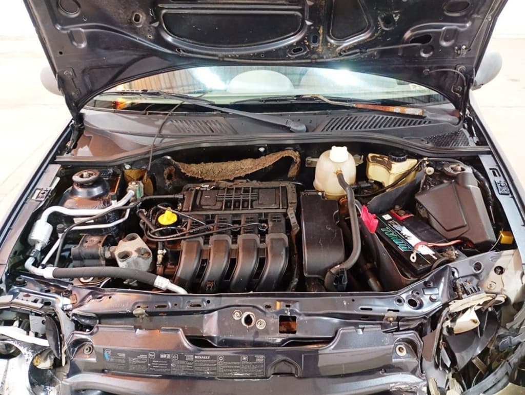 Renault Clio RT 1.0 16V 2002 — foto 5