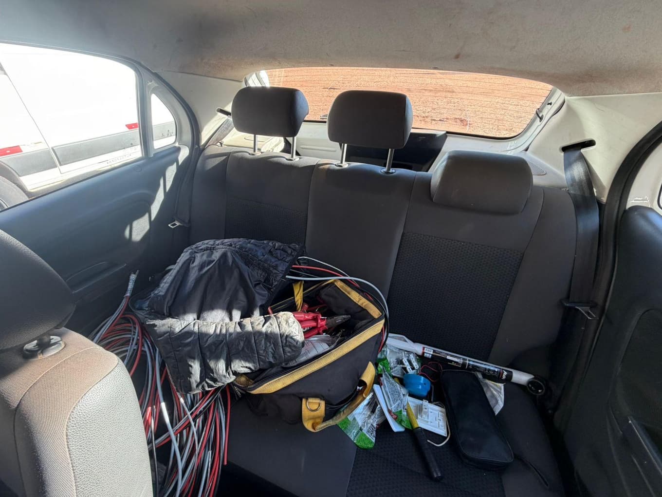 Volkswagen Gol 1.0l Mc4 - 2019 — foto 4