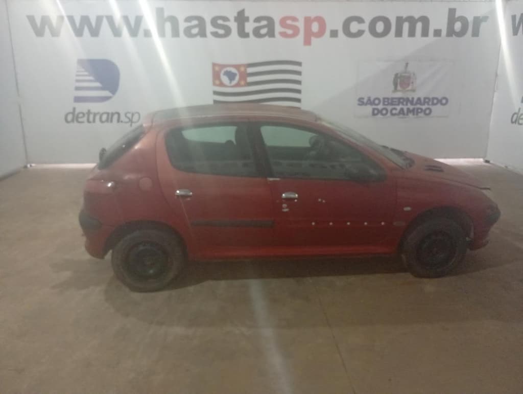 Peugeot 206 Selection 2004, vermelha