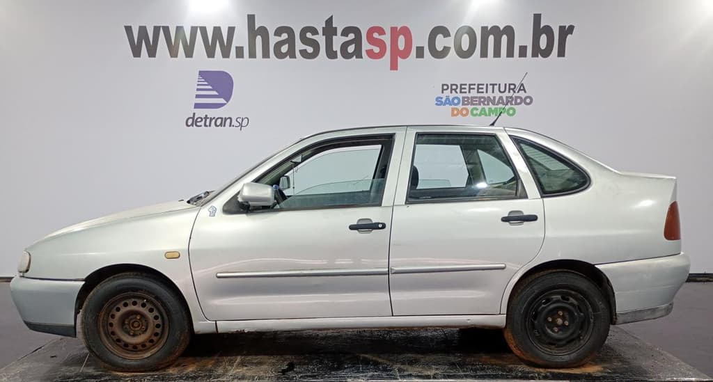 Volkswagen Polo Clas. 1.8 MI 1999 — foto 2