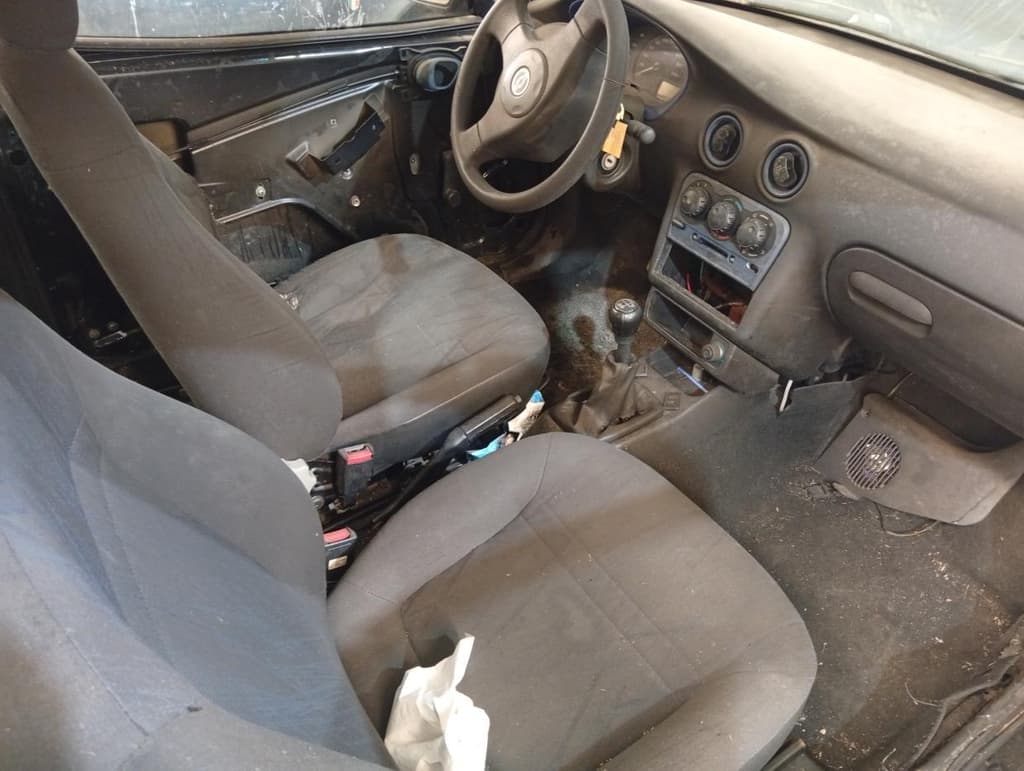 Chevrolet Celta 3 Portas 2004 — foto 6