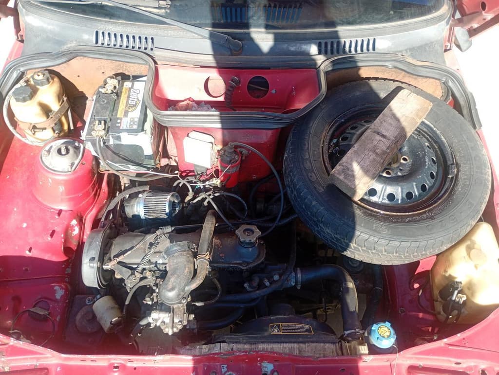 Fiat UNO 1.5 R 1988, vermelha
