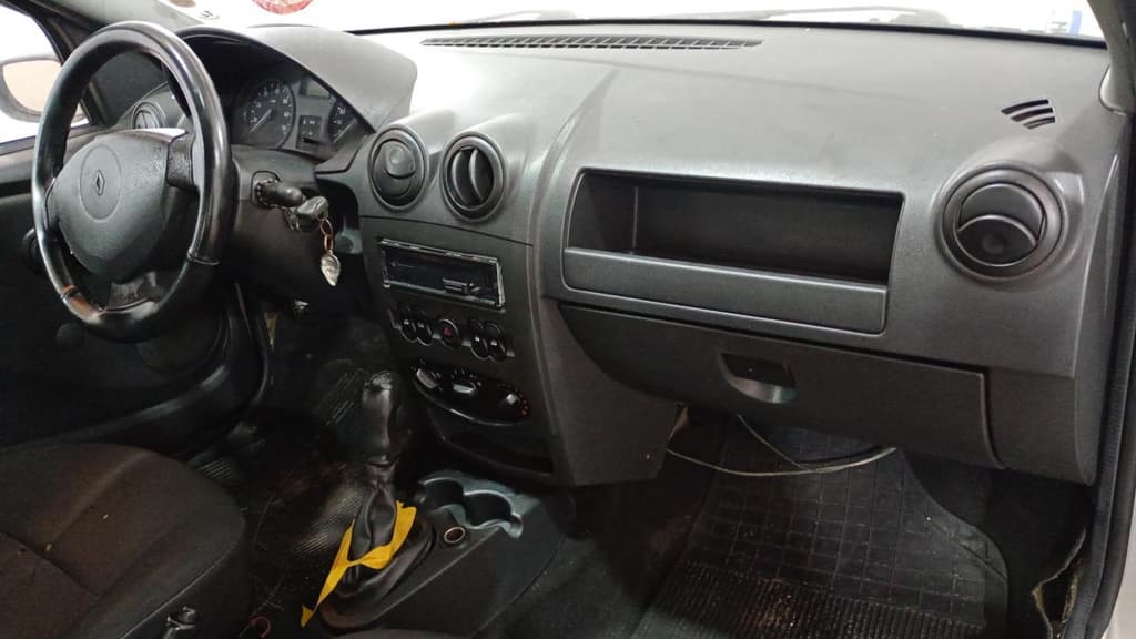 Renault Logan AUT 1016v 2008 — foto 3