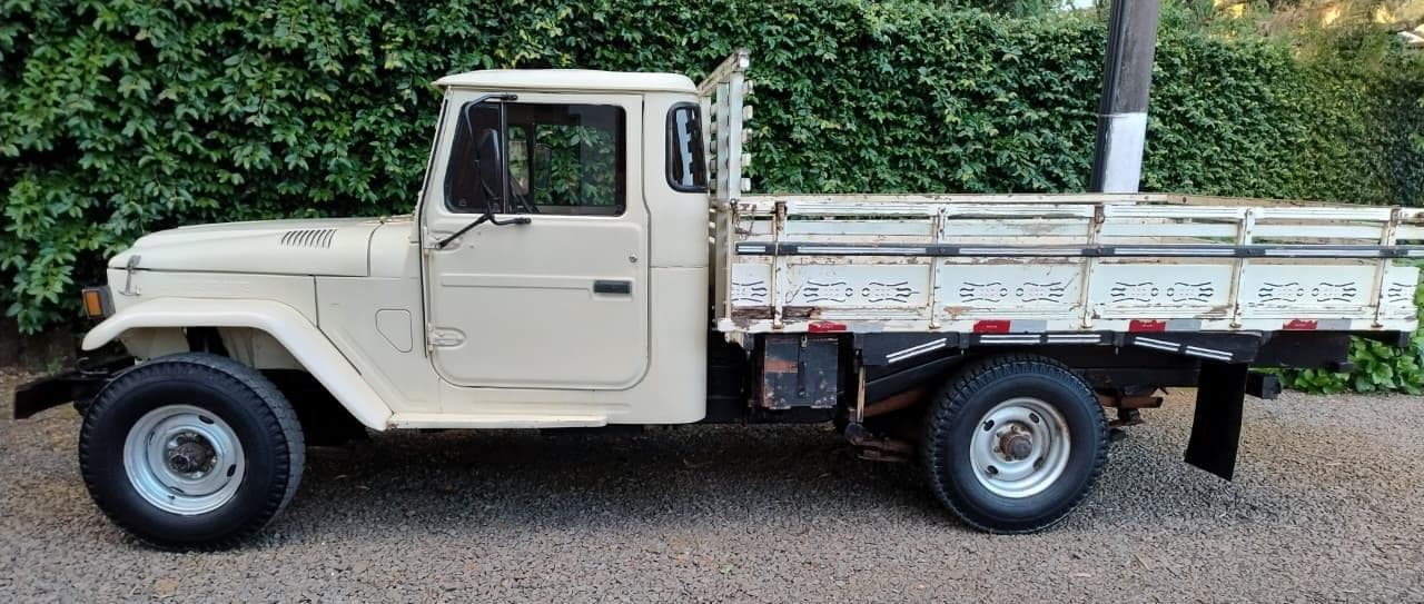 Toyota Bandeirante - 1988