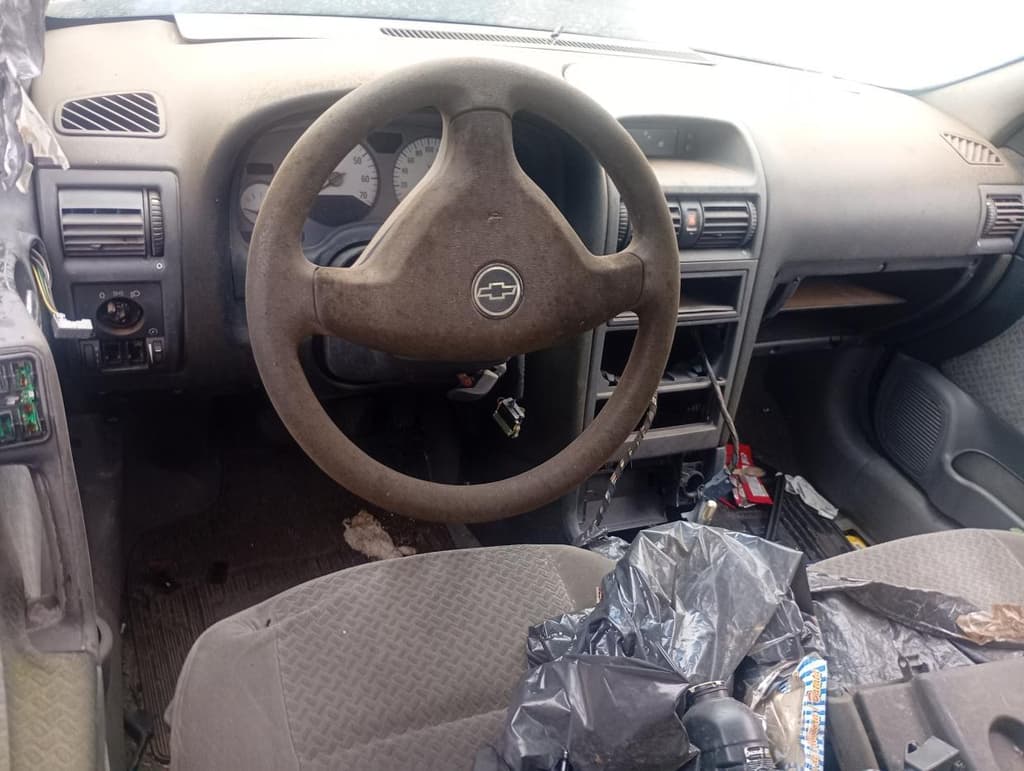 Chevrolet Astra Hatch 5P CD 2004 — foto 1