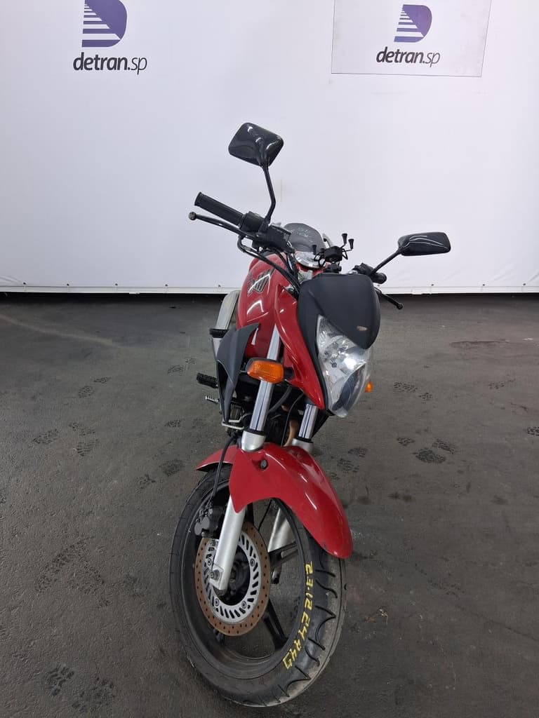 Honda CB 300r 2012 — foto 3