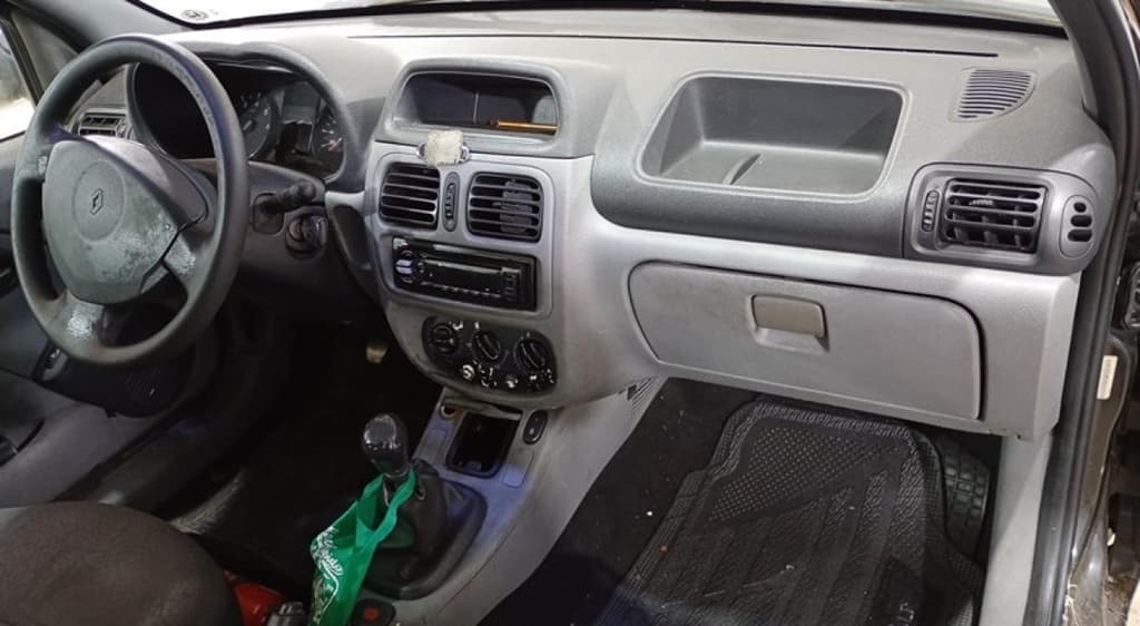 Renault Renault Clio Cam1016vh 2011 — foto 6