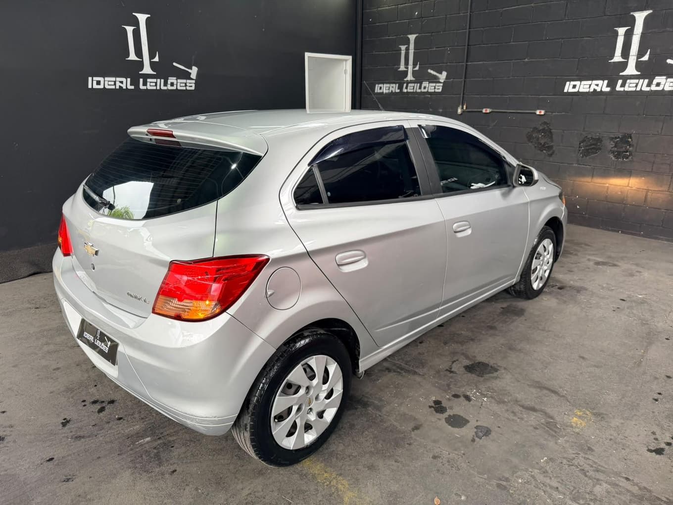 Chevrolet Onix 2016 — foto 10
