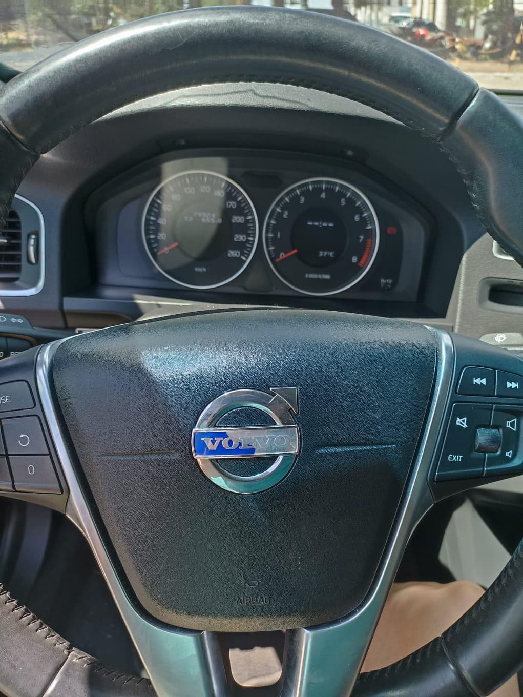Volvo T5 660 2013 — foto 6