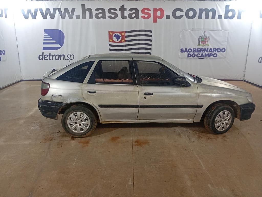 Volkswagen Pointer CLI 1.8 1995, prata