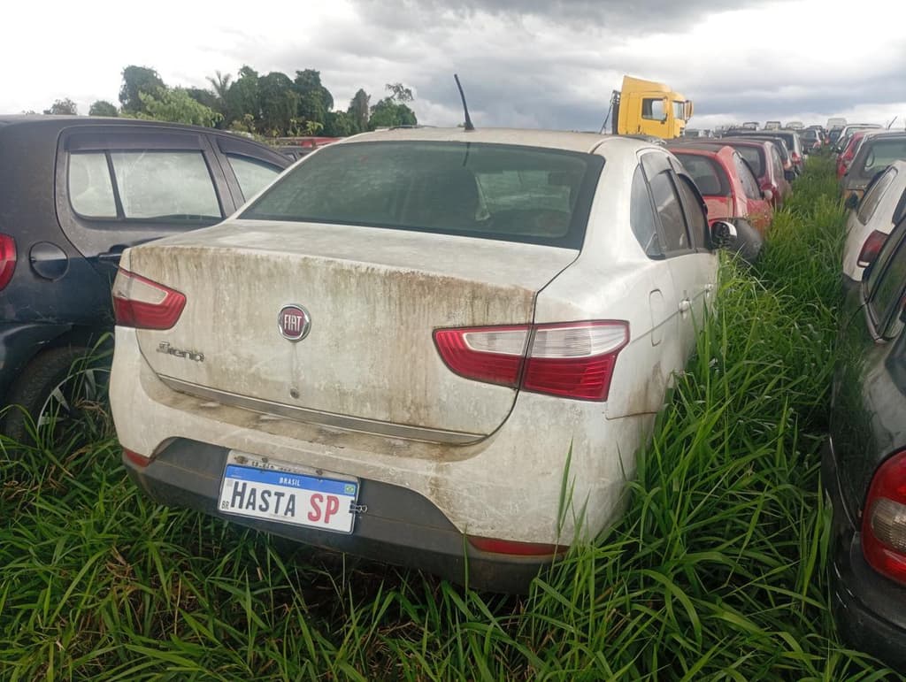Fiat Siena Attractiv 1.4 2014, branca