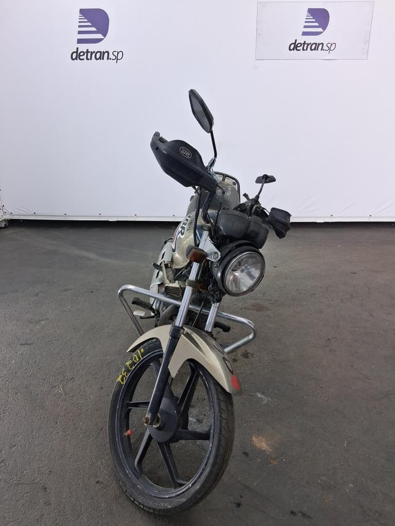 Yamaha YBR 125e 2003 — foto 3